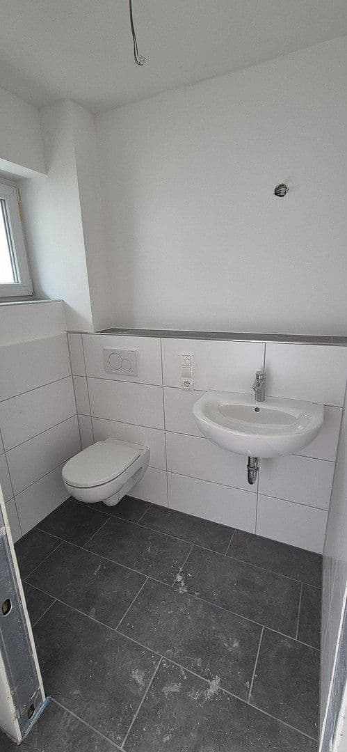 Prenájom domu 140 m², pozemek 100 m², Veckerhagenerstr. 4, Fuldatal, Hesensko Prenájom domu 140 m², pozemek 100 m², Veckerhagenerstr. 4, Fuldatal, Hesensko