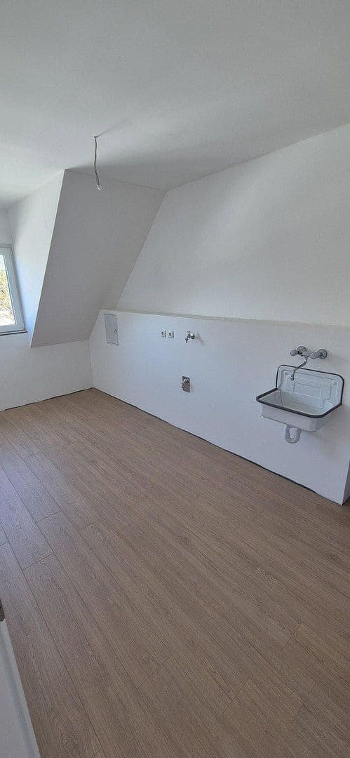 Prenájom domu 140 m², pozemek 100 m², Veckerhagenerstr. 4, Fuldatal, Hesensko Prenájom domu 140 m², pozemek 100 m², Veckerhagenerstr. 4, Fuldatal, Hesensko