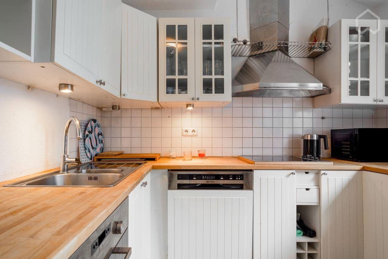 Predaj bytu 3-izbový 110 m², Maybachstr. 170, Köln, Severné Porýnie - Westfálsko Predaj bytu 3-izbový 110 m², Maybachstr. 170, Köln, Severné Porýnie - Westfálsko