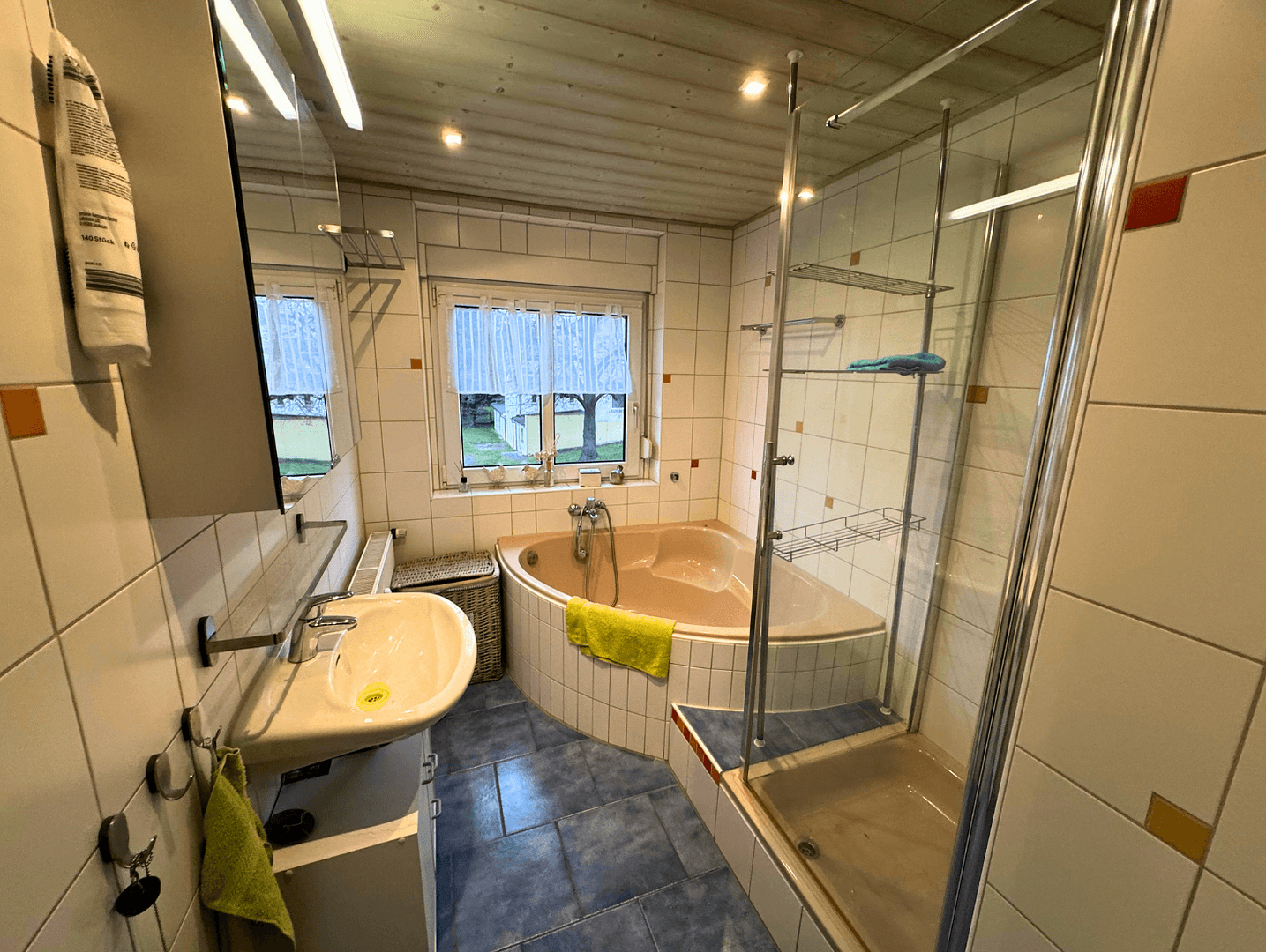 Predaj domu 259 m², pozemek 510 m², Glauchau, Sasko Predaj domu 259 m², pozemek 510 m², Glauchau, Sasko