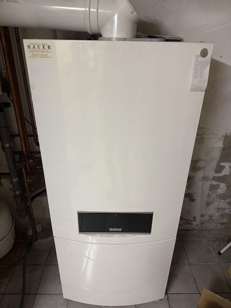 Predaj domu 259 m², pozemek 510 m², Glauchau, Sasko Predaj domu 259 m², pozemek 510 m², Glauchau, Sasko