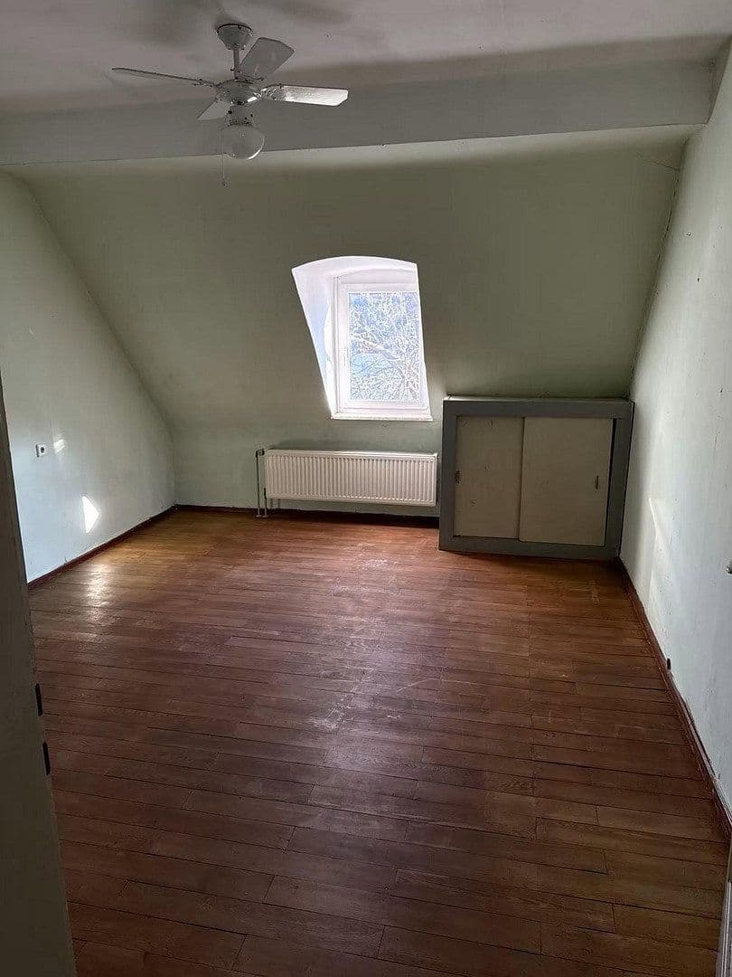 Predaj domu 210 m², pozemek 358 m², Nürnberg, Bavorsko Predaj domu 210 m², pozemek 358 m², Nürnberg, Bavorsko