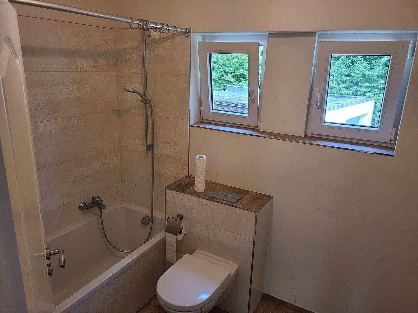 Prenájom bytu 5-izbový 115 m², Hamburg, Hamburg Prenájom bytu 5-izbový 115 m², Hamburg, Hamburg