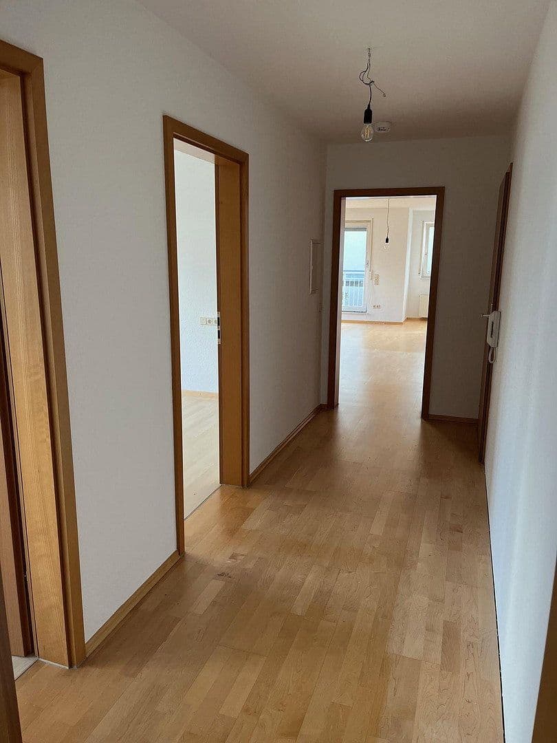 Prenájom bytu 3-izbový 72 m², Gerteisenstr. 9, Gerlingen, Bádensko-Wurttembersko Prenájom bytu 3-izbový 72 m², Gerteisenstr. 9, Gerlingen, Bádensko-Wurttembersko