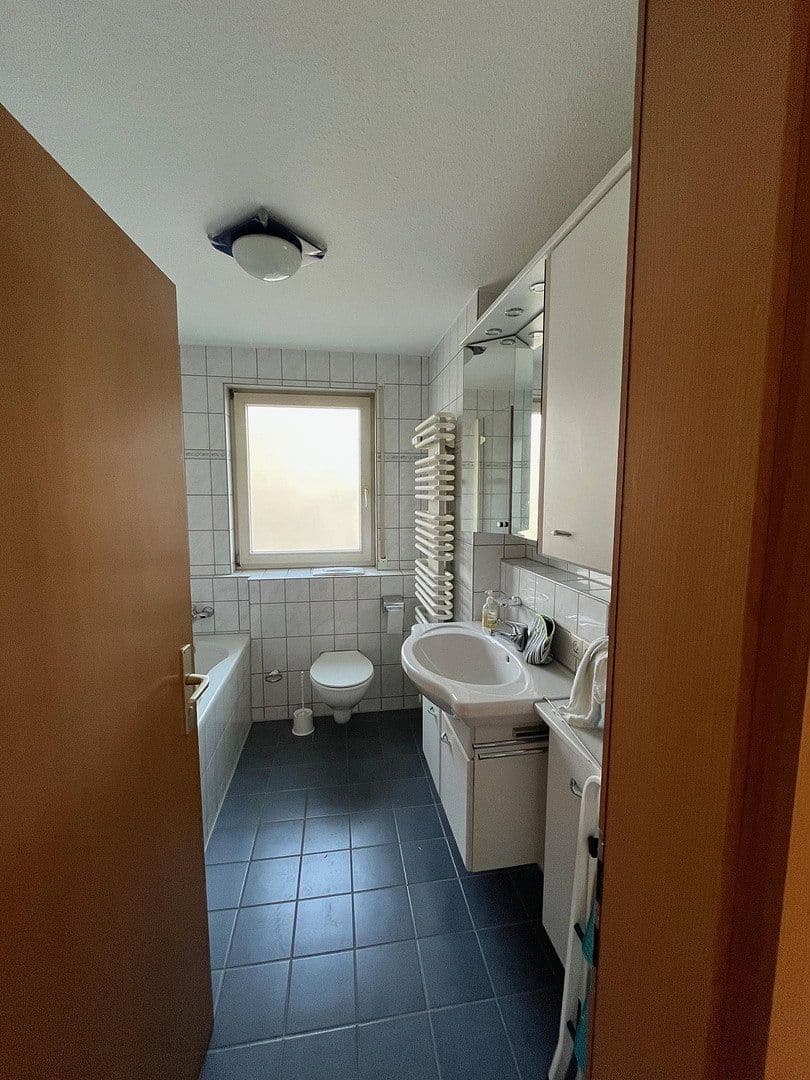 Prenájom bytu 3-izbový 72 m², Gerteisenstr. 9, Gerlingen, Bádensko-Wurttembersko Prenájom bytu 3-izbový 72 m², Gerteisenstr. 9, Gerlingen, Bádensko-Wurttembersko