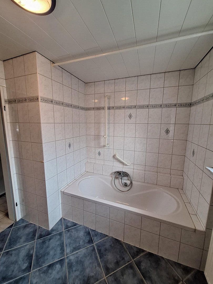 Predaj domu 160 m², pozemek 607 m², Flurstrasse 40, Neu-Ulm, Bavorsko Predaj domu 160 m², pozemek 607 m², Flurstrasse 40, Neu-Ulm, Bavorsko