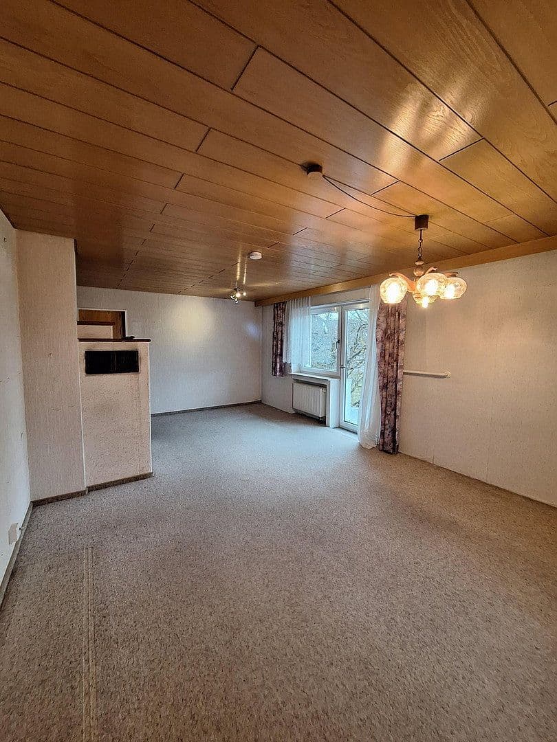 Predaj domu 160 m², pozemek 607 m², Flurstrasse 40, Neu-Ulm, Bavorsko Predaj domu 160 m², pozemek 607 m², Flurstrasse 40, Neu-Ulm, Bavorsko