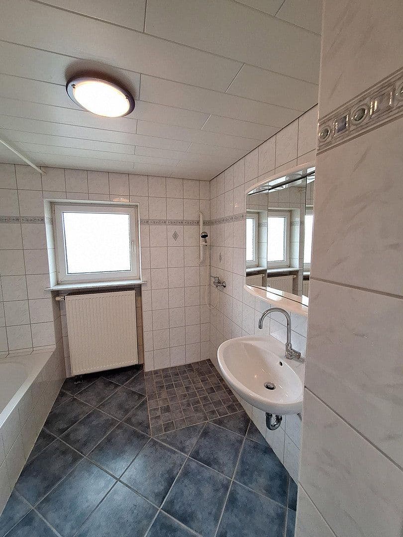 Predaj domu 160 m², pozemek 607 m², Flurstrasse 40, Neu-Ulm, Bavorsko Predaj domu 160 m², pozemek 607 m², Flurstrasse 40, Neu-Ulm, Bavorsko