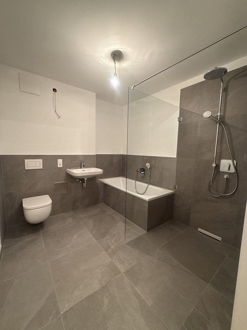 Prenájom bytu 4-izbový 117 m², Grünlandstr. 3, Karlsfeld, Bavorsko Prenájom bytu 4-izbový 117 m², Grünlandstr. 3, Karlsfeld, Bavorsko