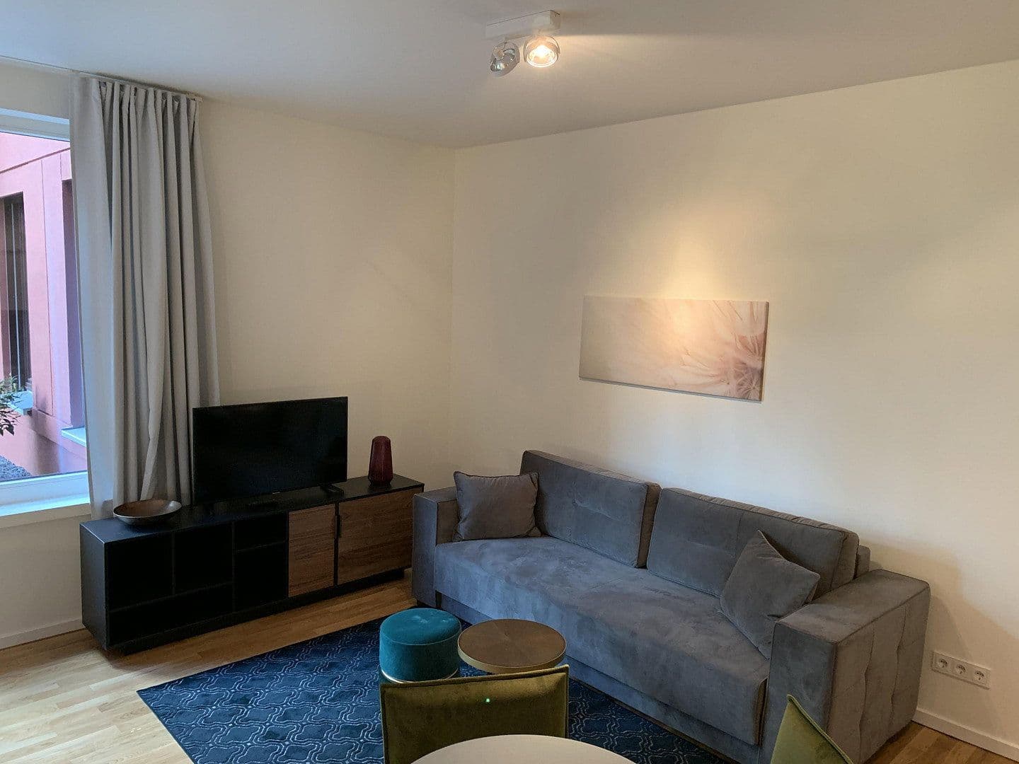 Prenájom bytu 1-izbový 41 m², Genthiner Str. 46, Berlin, Berlín Prenájom bytu 1-izbový 41 m², Genthiner Str. 46, Berlin, Berlín