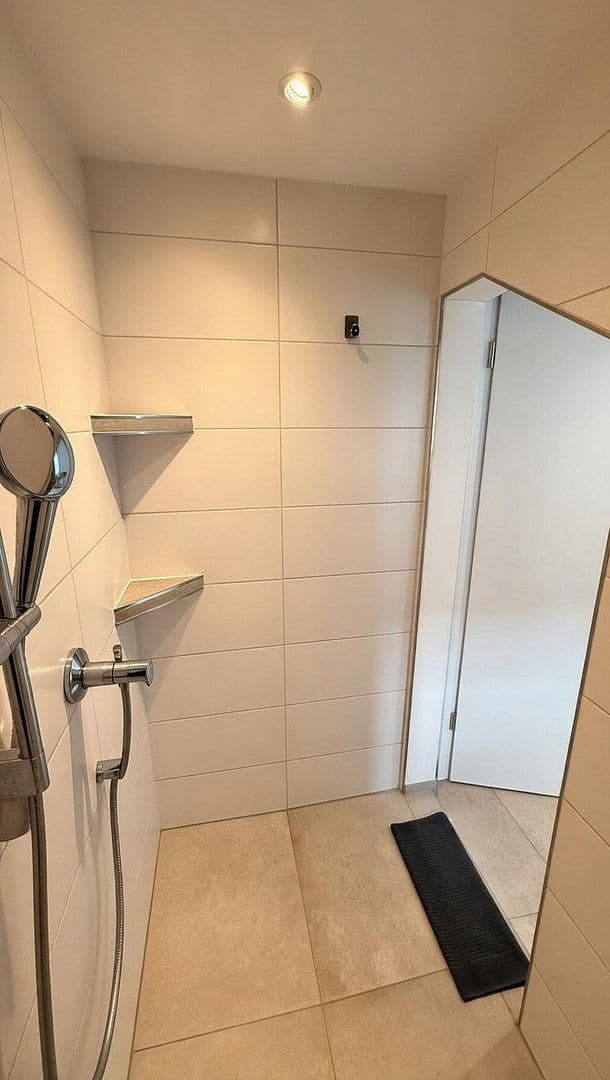 Prenájom domu 98 m², pozemek 200 m², Pflaumbachstraße 22, Großostheim, Bavorsko Prenájom domu 98 m², pozemek 200 m², Pflaumbachstraße 22, Großostheim, Bavorsko