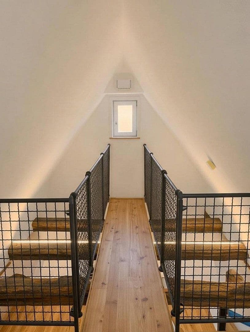 Prenájom domu 98 m², pozemek 200 m², Pflaumbachstraße 22, Großostheim, Bavorsko Prenájom domu 98 m², pozemek 200 m², Pflaumbachstraße 22, Großostheim, Bavorsko