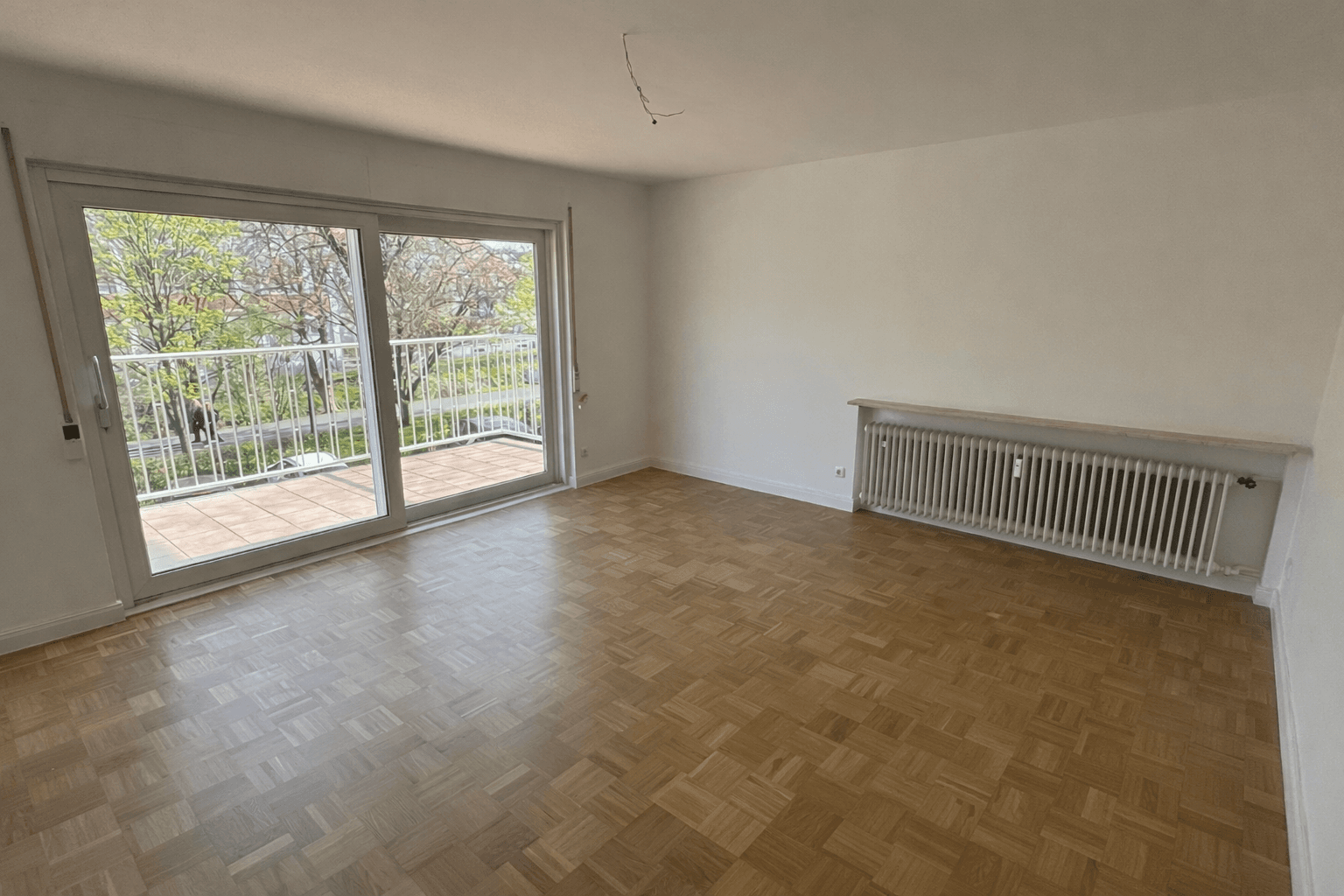 Prenájom bytu 4-izbový 103 m², Parkstrasse 3, Bad Vilbel, Hesensko Prenájom bytu 4-izbový 103 m², Parkstrasse 3, Bad Vilbel, Hesensko