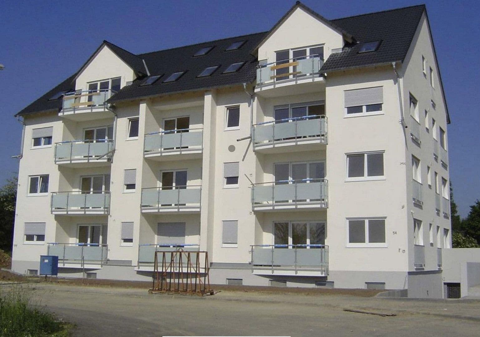 Prenájom bytu 2-izbový 65 m², Frankfurt am Main, Hesensko Prenájom bytu 2-izbový 65 m², Frankfurt am Main, Hesensko