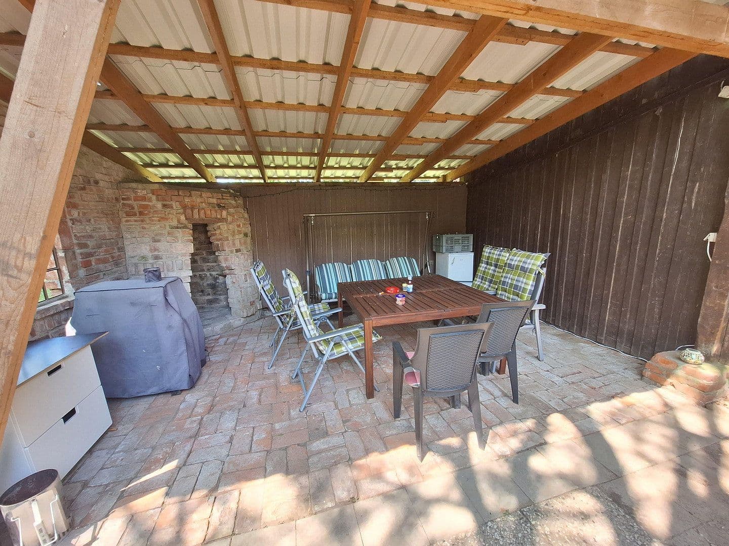 Predaj domu 245 m², pozemek 13.700 m², Wittingen, Dolné Sasko Predaj domu 245 m², pozemek 13.700 m², Wittingen, Dolné Sasko