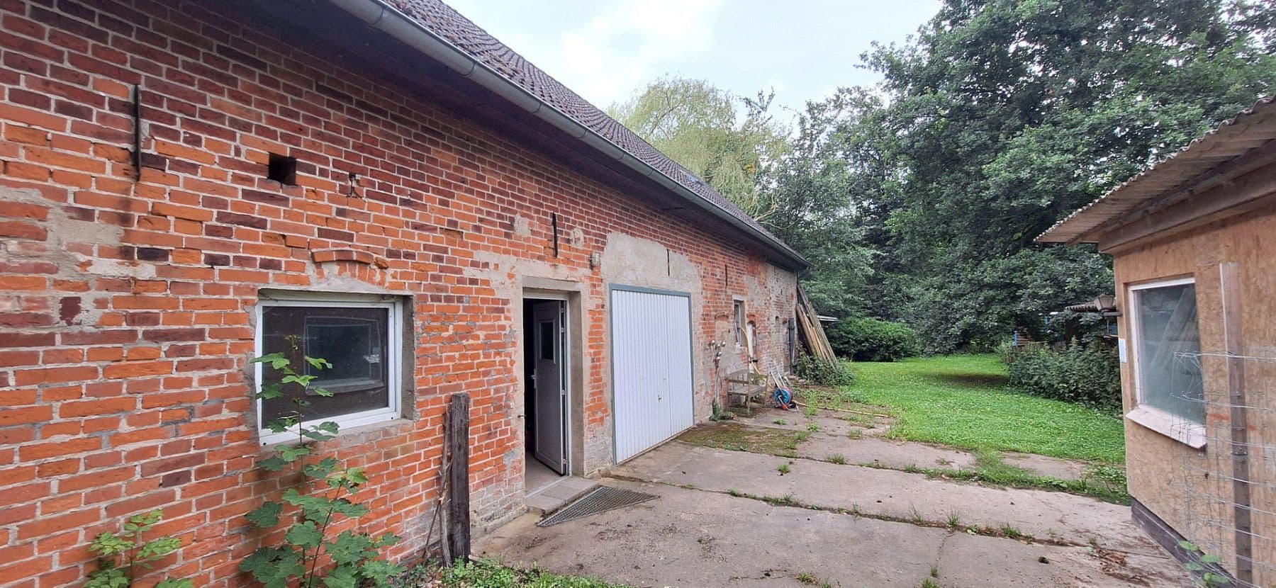 Predaj domu 245 m², pozemek 13.700 m², Wittingen, Dolné Sasko Predaj domu 245 m², pozemek 13.700 m², Wittingen, Dolné Sasko