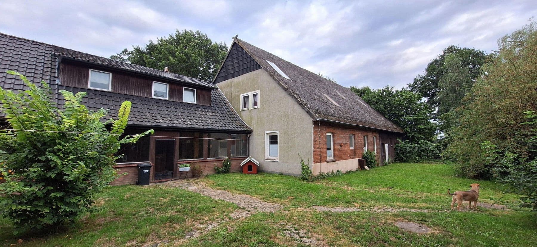 Predaj domu 245 m², pozemek 13.700 m², Wittingen, Dolné Sasko Predaj domu 245 m², pozemek 13.700 m², Wittingen, Dolné Sasko