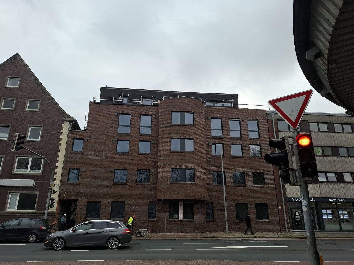 Prenájom bytu 3-izbový 98 m², Abdena Str. 2, Emden, Dolné Sasko Prenájom bytu 3-izbový 98 m², Abdena Str. 2, Emden, Dolné Sasko