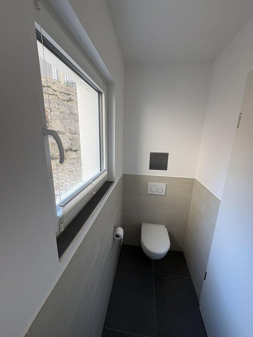 Prenájom bytu 3-izbový 124 m², Hanfelder Str. 7a, Gauting OT-Oberbrunn, Bavorsko Prenájom bytu 3-izbový 124 m², Hanfelder Str. 7a, Gauting OT-Oberbrunn, Bavorsko