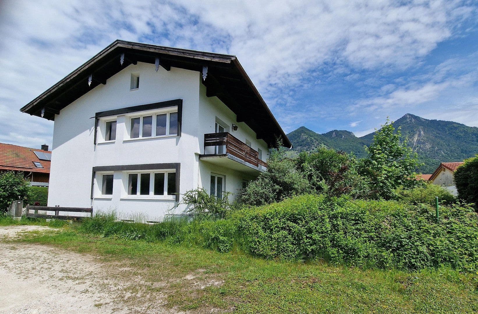 Predaj domu 175 m², pozemek 559 m², Niedernfelser Weg 5, Marquartstein, Bavorsko Predaj domu 175 m², pozemek 559 m², Niedernfelser Weg 5, Marquartstein, Bavorsko