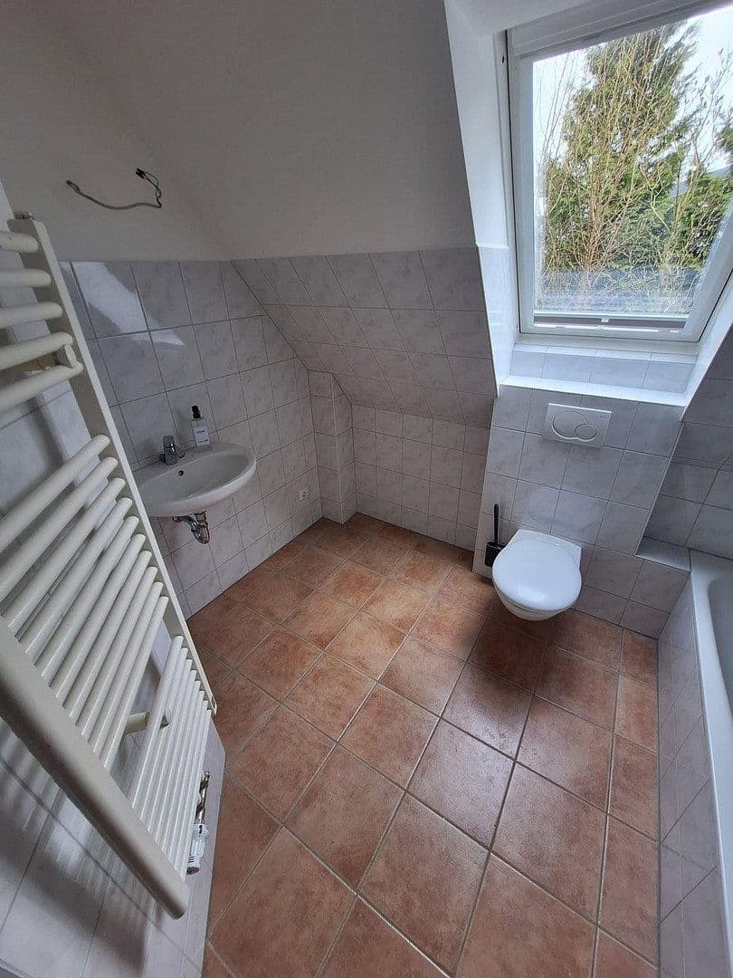 Predaj domu 150 m², pozemek 300 m², Neuendeicher Weg 107a, Tornesch, Šlezvicko-Holštajnsko Predaj domu 150 m², pozemek 300 m², Neuendeicher Weg 107a, Tornesch, Šlezvicko-Holštajnsko