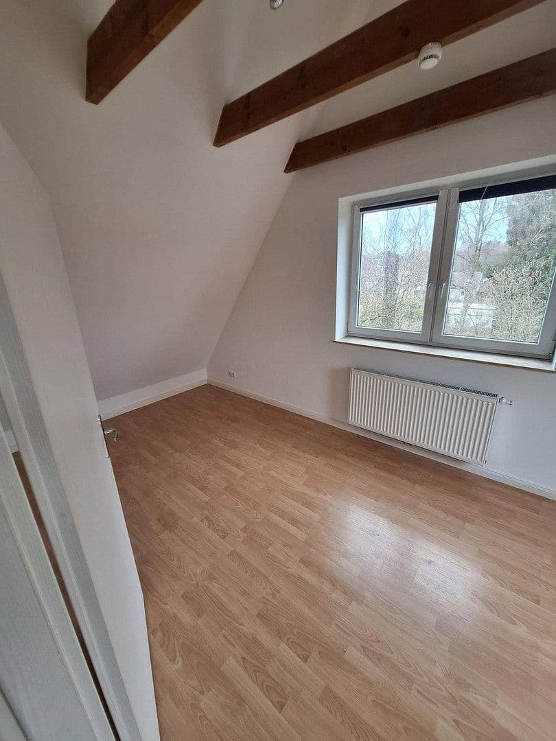 Predaj domu 150 m², pozemek 300 m², Neuendeicher Weg 107a, Tornesch, Šlezvicko-Holštajnsko Predaj domu 150 m², pozemek 300 m², Neuendeicher Weg 107a, Tornesch, Šlezvicko-Holštajnsko