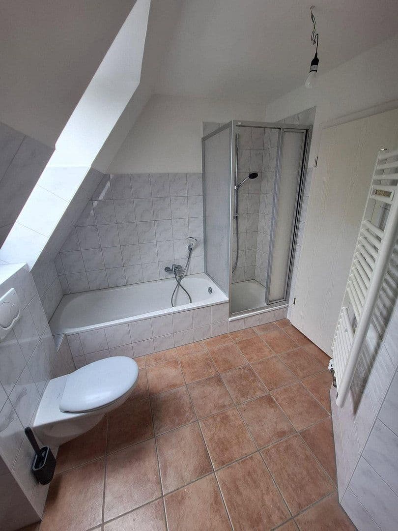 Predaj domu 150 m², pozemek 300 m², Neuendeicher Weg 107a, Tornesch, Šlezvicko-Holštajnsko Predaj domu 150 m², pozemek 300 m², Neuendeicher Weg 107a, Tornesch, Šlezvicko-Holštajnsko