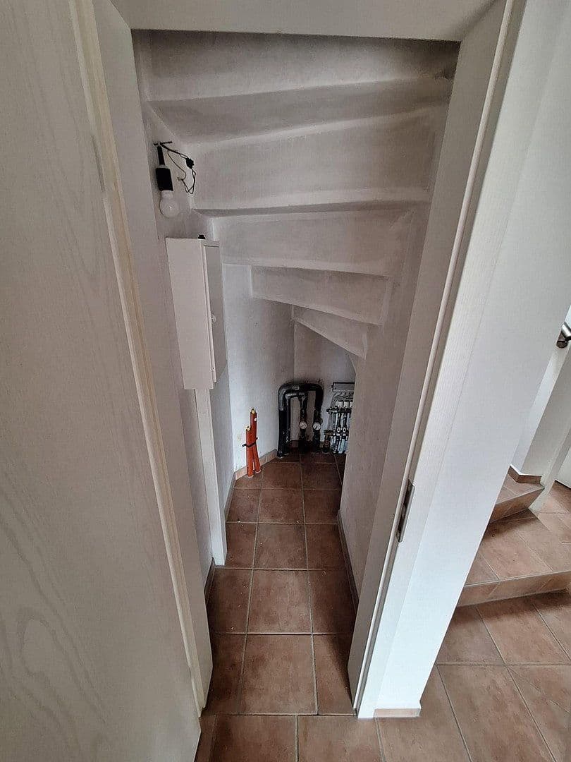 Predaj domu 150 m², pozemek 300 m², Neuendeicher Weg 107a, Tornesch, Šlezvicko-Holštajnsko Predaj domu 150 m², pozemek 300 m², Neuendeicher Weg 107a, Tornesch, Šlezvicko-Holštajnsko