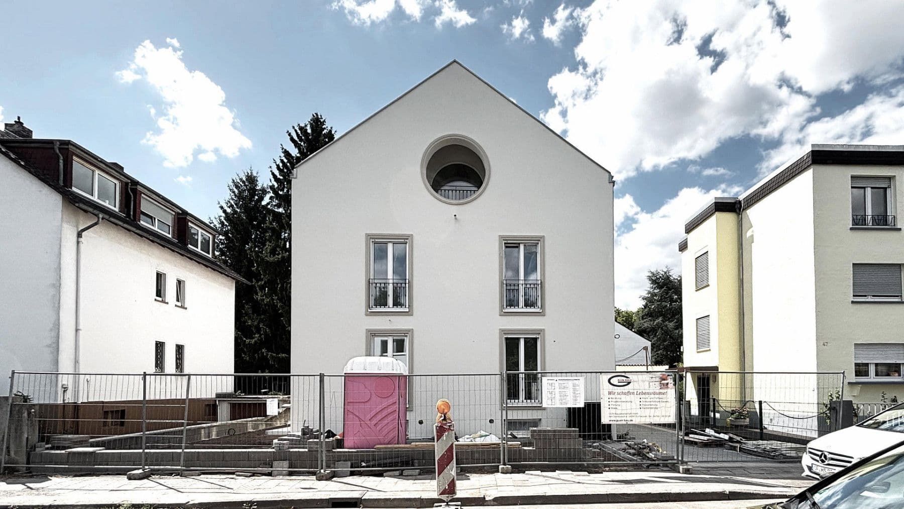 Prenájom bytu 3-izbový 104 m², Offenbach am Main, Hesensko Prenájom bytu 3-izbový 104 m², Offenbach am Main, Hesensko