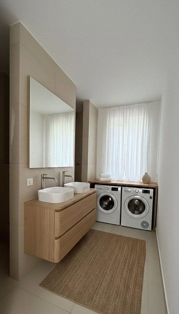 Prenájom bytu 3-izbový 104 m², Offenbach am Main, Hesensko Prenájom bytu 3-izbový 104 m², Offenbach am Main, Hesensko