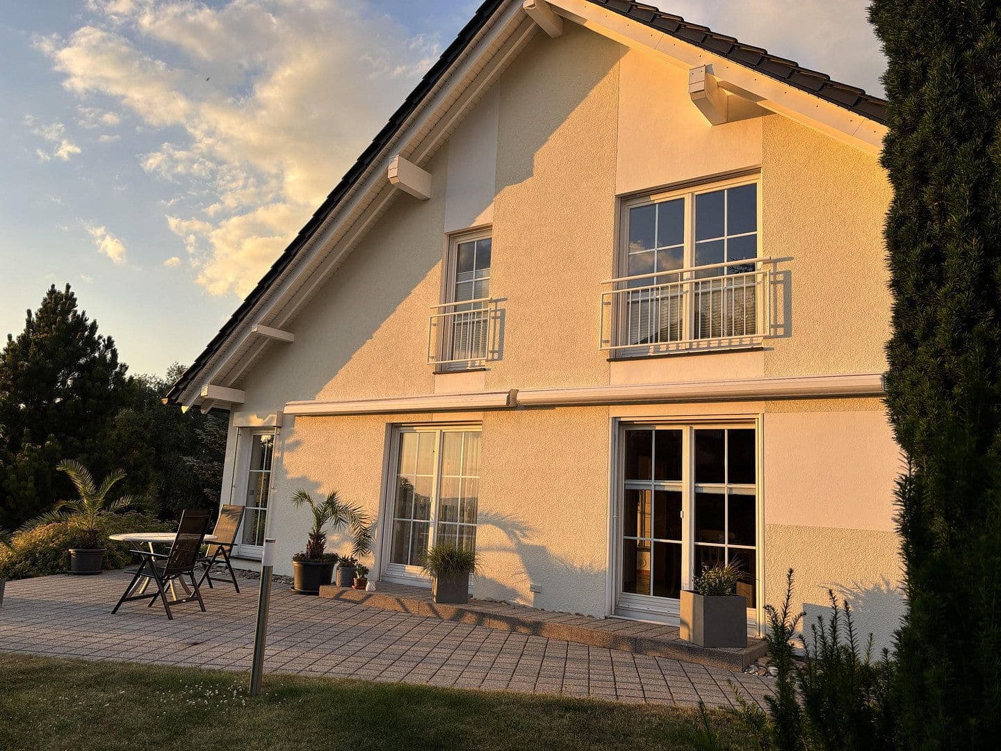 Predaj domu 220 m², pozemek 1.150 m², Chemnitz, Sasko Predaj domu 220 m², pozemek 1.150 m², Chemnitz, Sasko