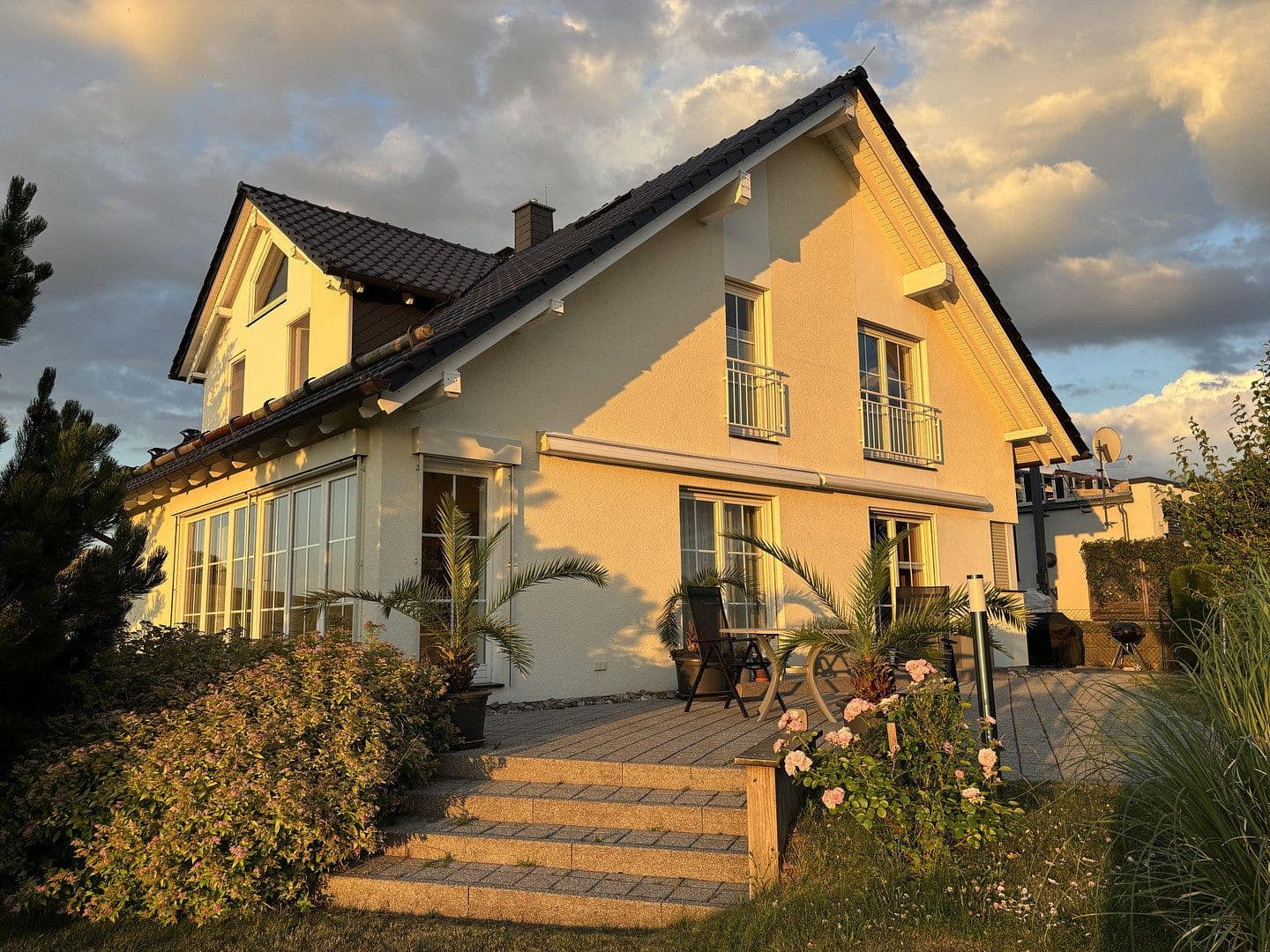 Predaj domu 220 m², pozemek 1.150 m², Chemnitz, Sasko Predaj domu 220 m², pozemek 1.150 m², Chemnitz, Sasko