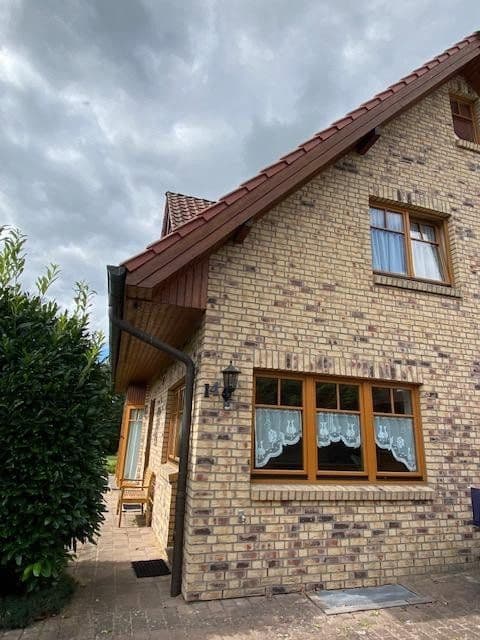 Predaj domu 141 m², pozemek 800 m², Jersbek, Šlezvicko-Holštajnsko Predaj domu 141 m², pozemek 800 m², Jersbek, Šlezvicko-Holštajnsko