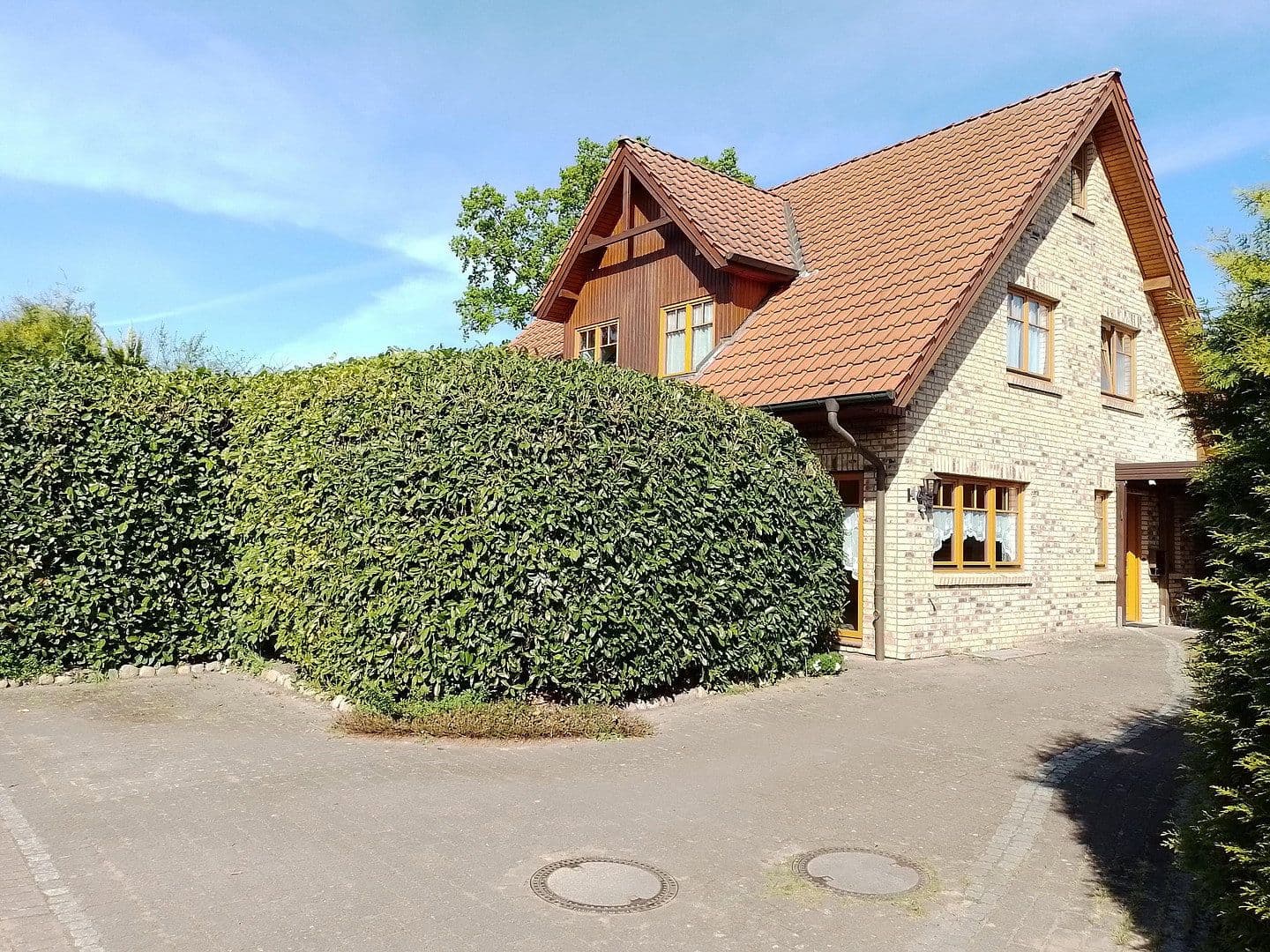 Predaj domu 141 m², pozemek 800 m², Jersbek, Šlezvicko-Holštajnsko Predaj domu 141 m², pozemek 800 m², Jersbek, Šlezvicko-Holštajnsko