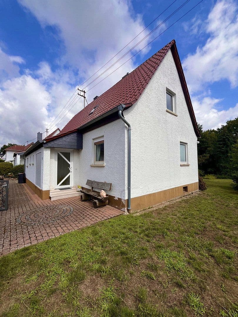 Predaj domu 175 m², pozemek 1.300 m², Am Kleeweiher 5, Dreieich, Hesensko Predaj domu 175 m², pozemek 1.300 m², Am Kleeweiher 5, Dreieich, Hesensko