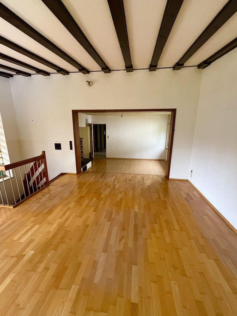 Predaj domu 175 m², pozemek 1.300 m², Am Kleeweiher 5, Dreieich, Hesensko Predaj domu 175 m², pozemek 1.300 m², Am Kleeweiher 5, Dreieich, Hesensko