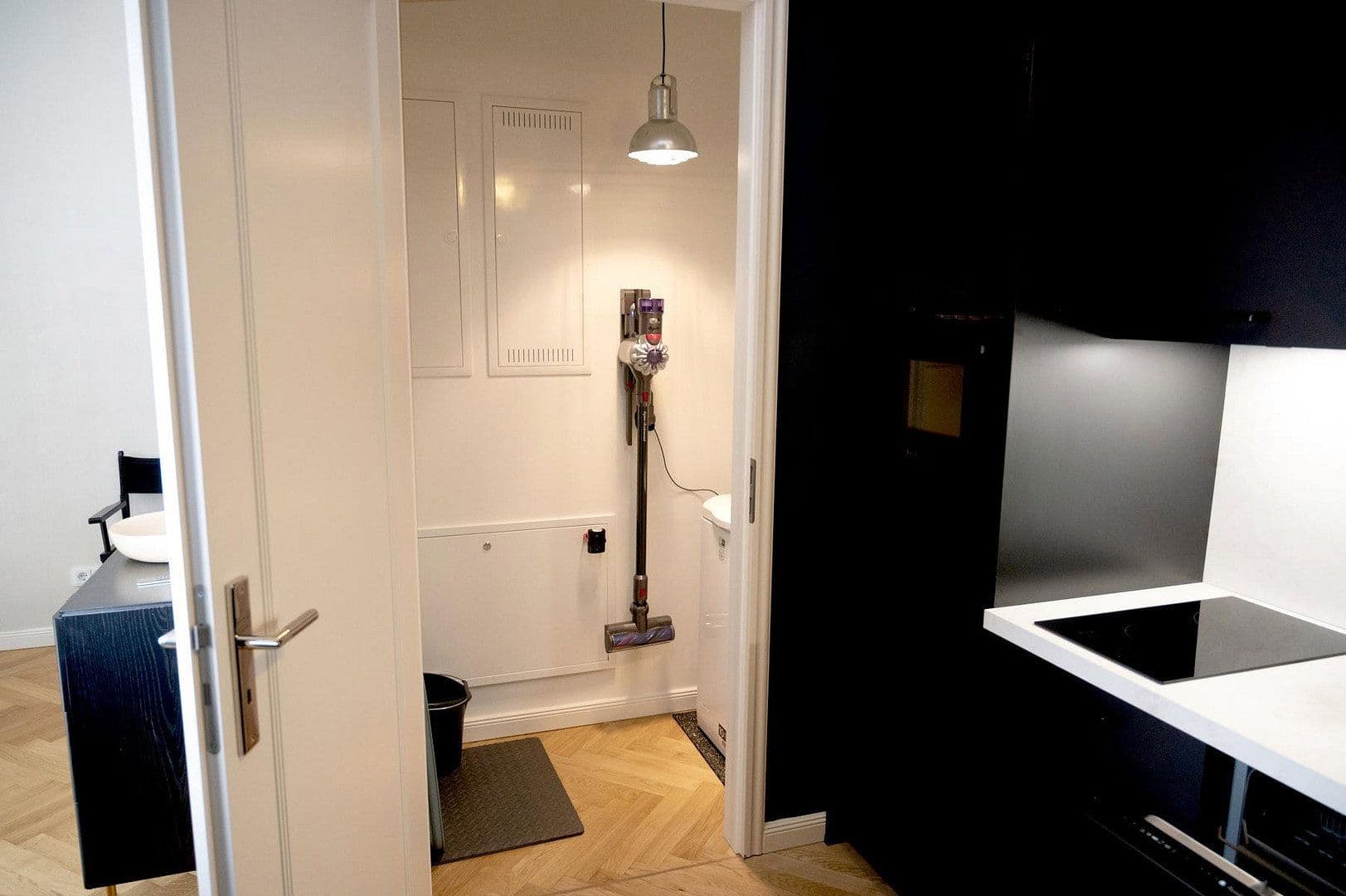 Prenájom bytu 1-izbový 38 m², Berlin, Berlín Prenájom bytu 1-izbový 38 m², Berlin, Berlín