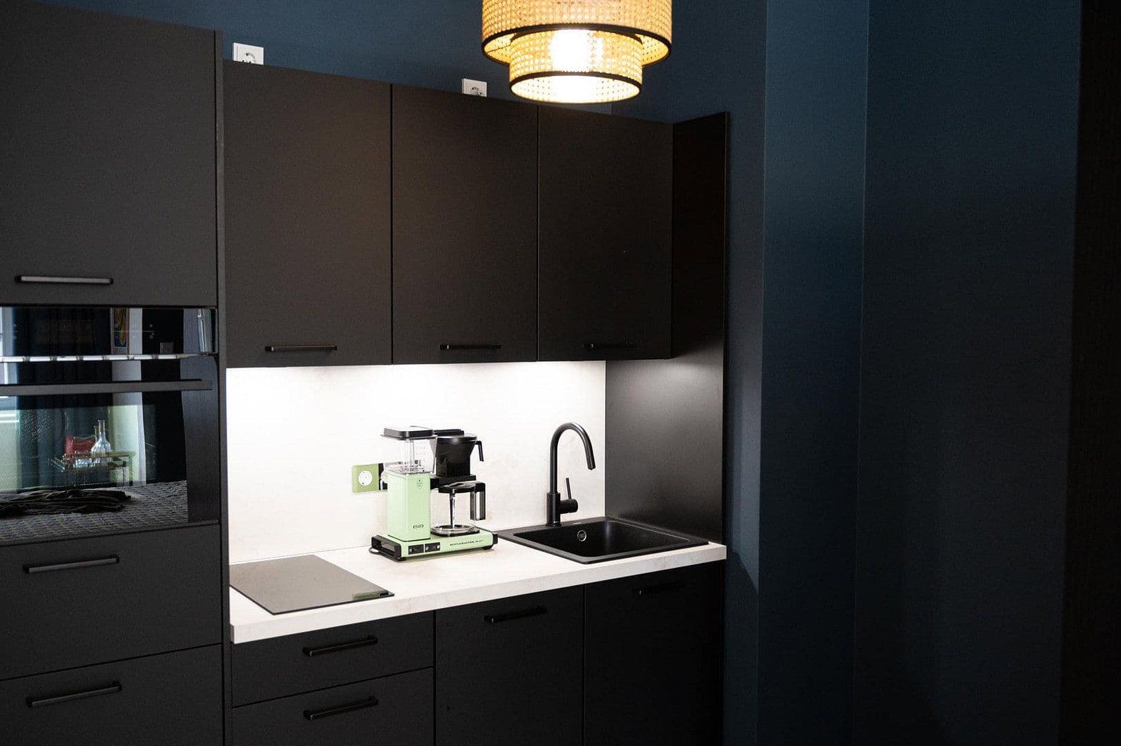 Prenájom bytu 1-izbový 38 m², Berlin, Berlín Prenájom bytu 1-izbový 38 m², Berlin, Berlín