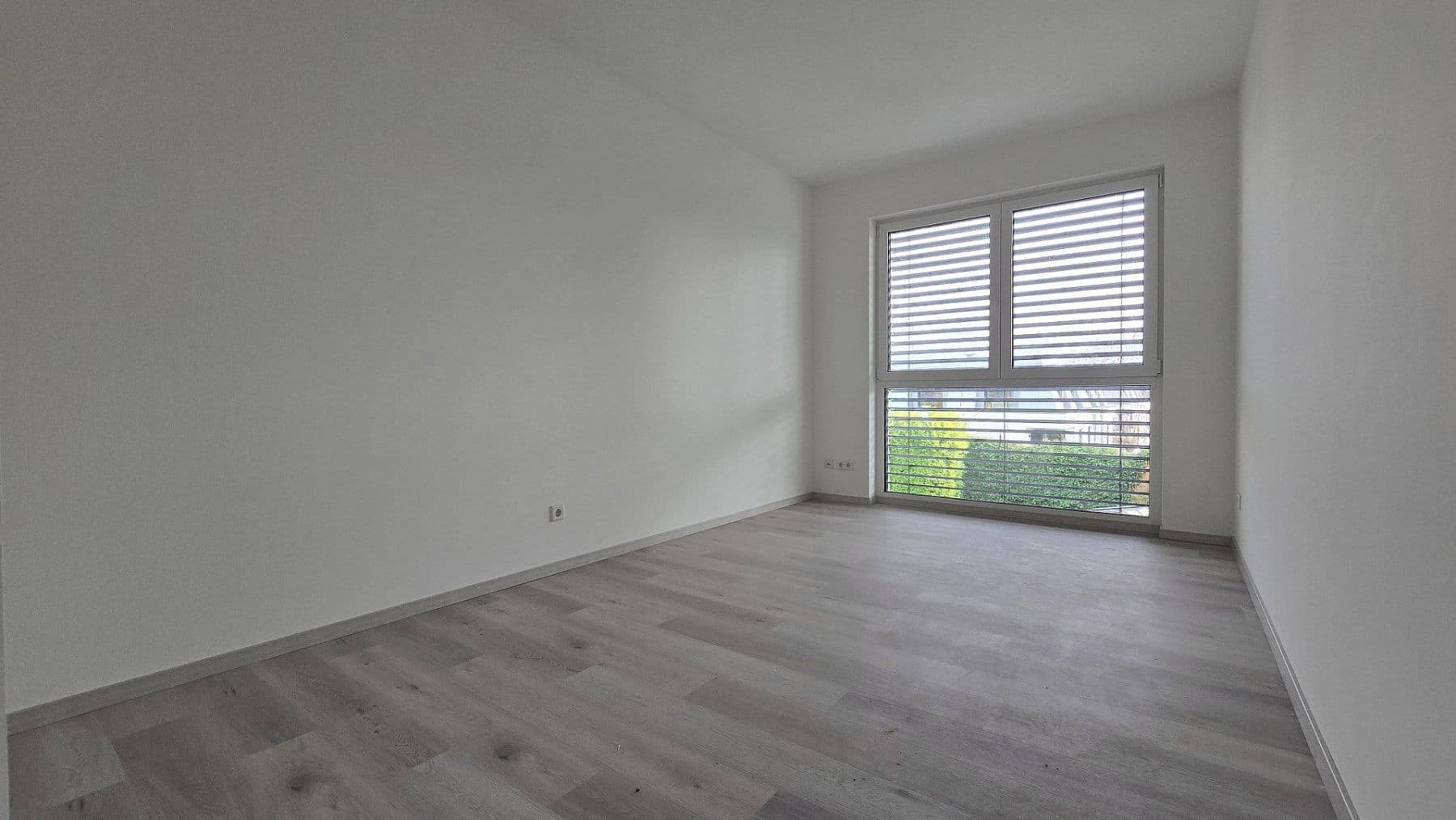 Prenájom domu 152 m², pozemek 100 m², Bornheim, Severné Porýnie - Westfálsko Prenájom domu 152 m², pozemek 100 m², Bornheim, Severné Porýnie - Westfálsko