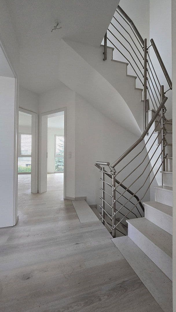 Prenájom domu 152 m², pozemek 100 m², Bornheim, Severné Porýnie - Westfálsko Prenájom domu 152 m², pozemek 100 m², Bornheim, Severné Porýnie - Westfálsko