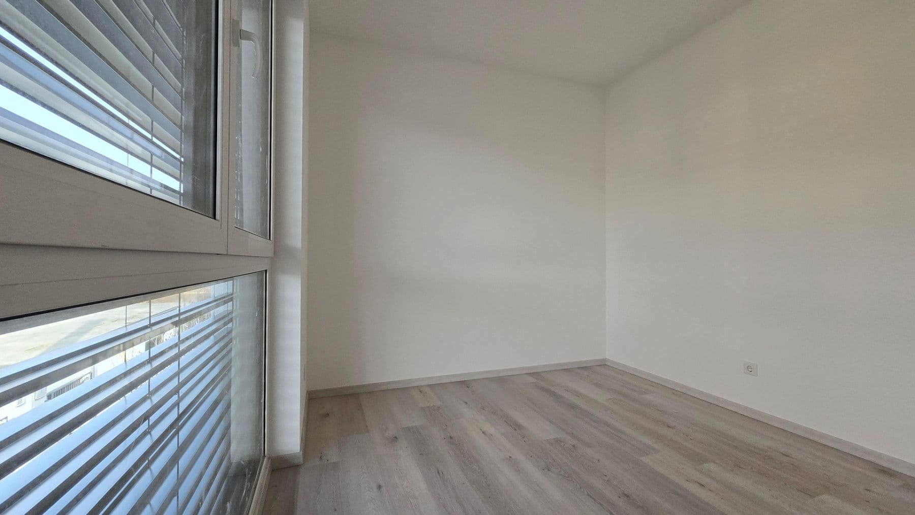 Prenájom domu 152 m², pozemek 100 m², Bornheim, Severné Porýnie - Westfálsko Prenájom domu 152 m², pozemek 100 m², Bornheim, Severné Porýnie - Westfálsko