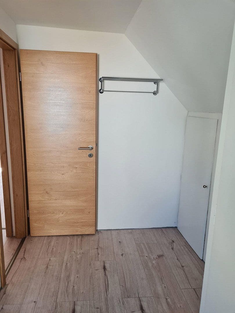 Prenájom domu 180 m², pozemek 500 m², Gelnhausen, Hesensko Prenájom domu 180 m², pozemek 500 m², Gelnhausen, Hesensko