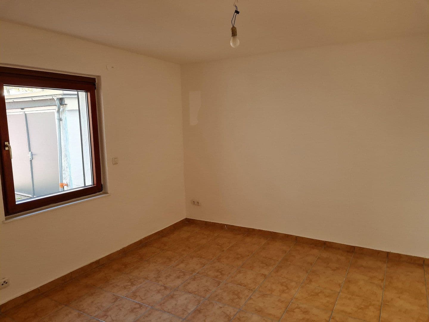 Prenájom domu 180 m², pozemek 500 m², Gelnhausen, Hesensko Prenájom domu 180 m², pozemek 500 m², Gelnhausen, Hesensko