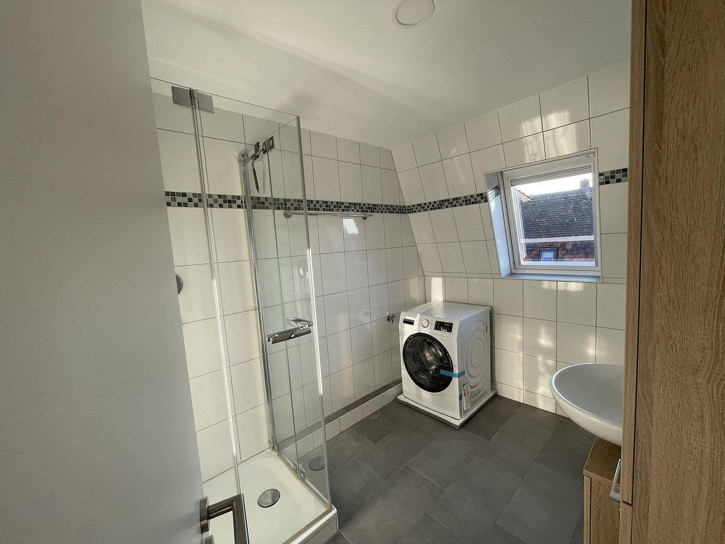 Prenájom bytu 2-izbový 70 m², Messeler Straße 10, Arheilgen, Hesensko Prenájom bytu 2-izbový 70 m², Messeler Straße 10, Arheilgen, Hesensko