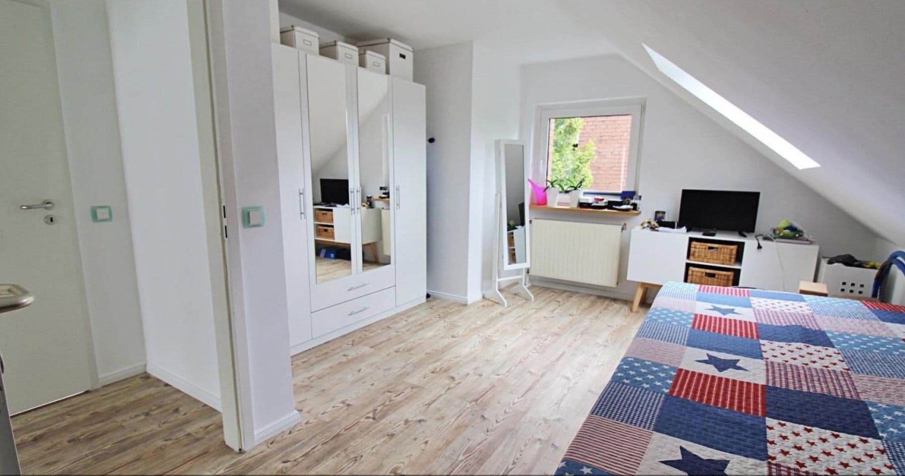 Predaj domu 155 m², pozemek 650 m², Henstedt-Ulzburg, Šlezvicko-Holštajnsko Predaj domu 155 m², pozemek 650 m², Henstedt-Ulzburg, Šlezvicko-Holštajnsko