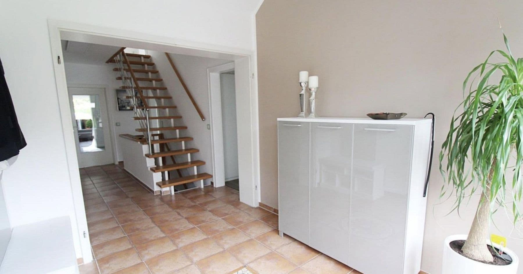 Predaj domu 155 m², pozemek 650 m², Henstedt-Ulzburg, Šlezvicko-Holštajnsko Predaj domu 155 m², pozemek 650 m², Henstedt-Ulzburg, Šlezvicko-Holštajnsko