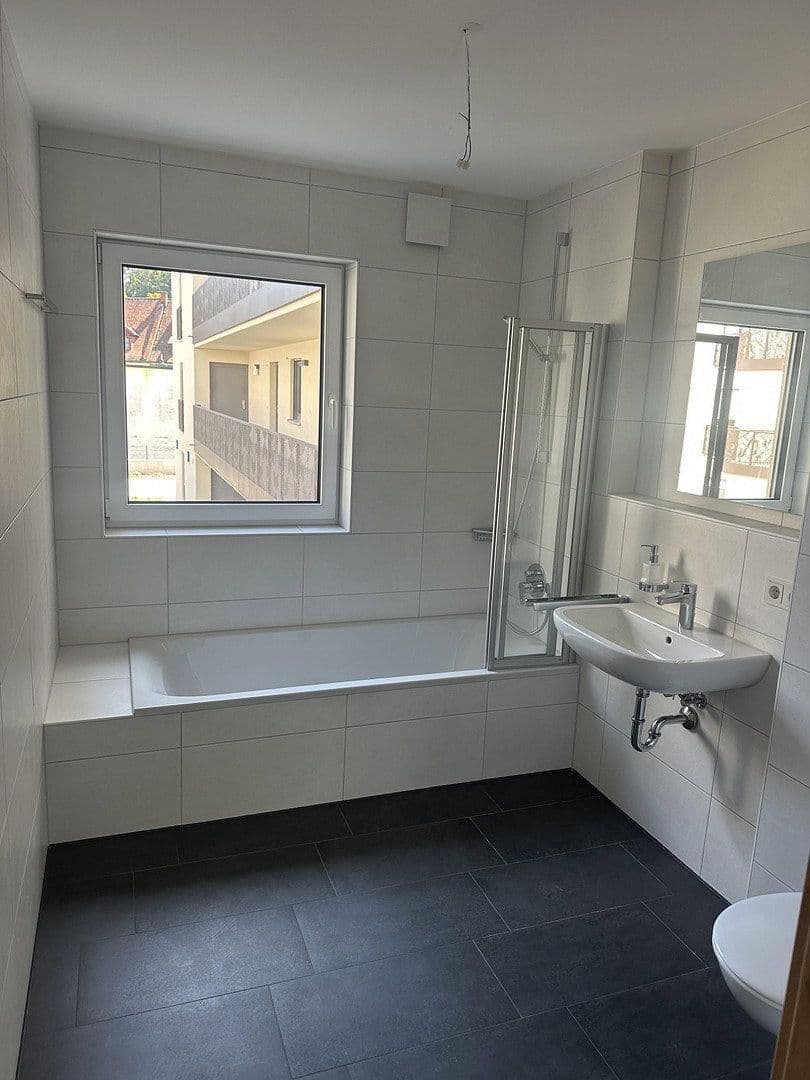 Prenájom bytu 3-izbový 69 m², Äußere Münchener Str. 94, Landshut, Bavorsko Prenájom bytu 3-izbový 69 m², Äußere Münchener Str. 94, Landshut, Bavorsko