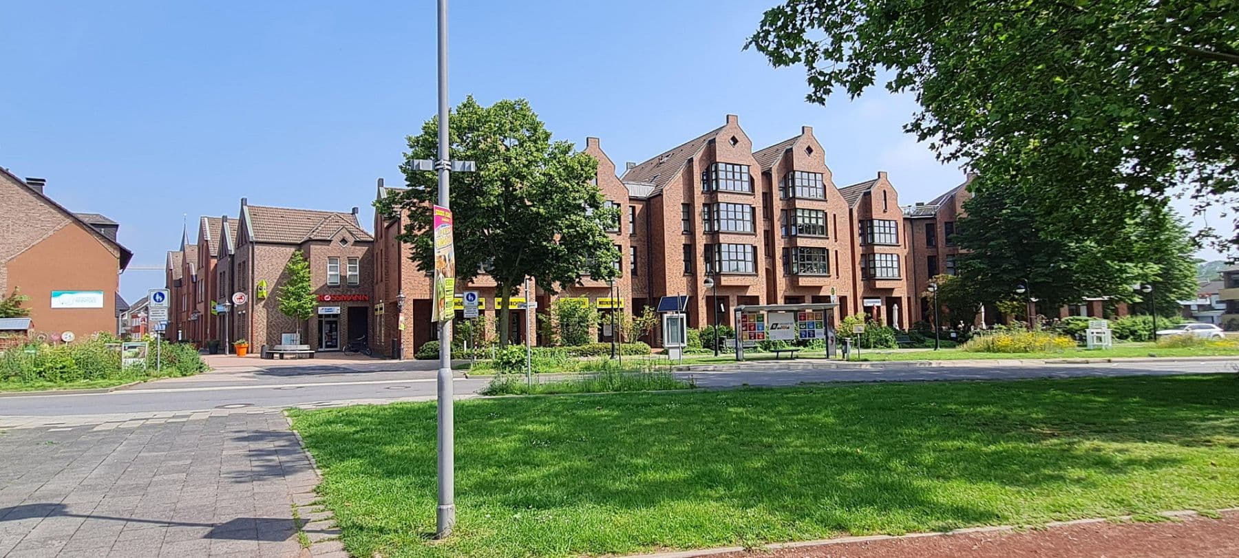 Predaj domu 455 m², pozemek 325 m², Andreas-Bräm-Straße 19, Neukirchen-Vluyn, Severné Porýnie - Westfálsko Predaj domu 455 m², pozemek 325 m², Andreas-Bräm-Straße 19, Neukirchen-Vluyn, Severné Porýnie - Westfálsko