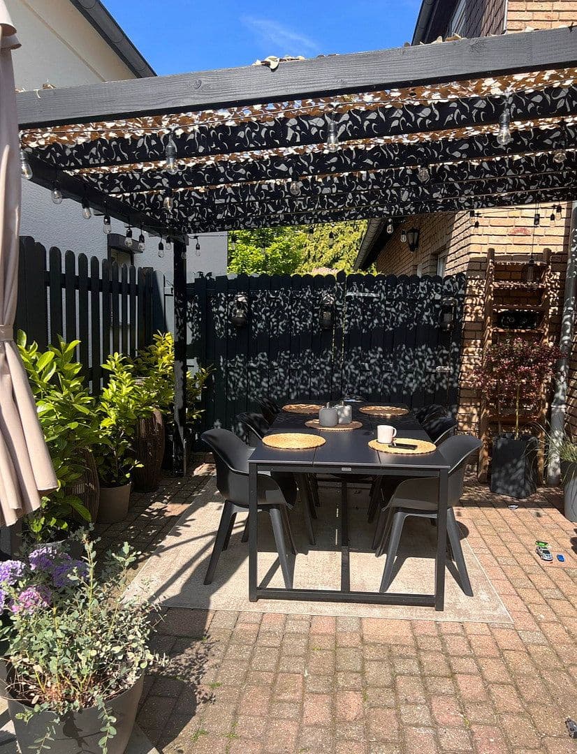 Prenájom domu 100 m², pozemek 160 m², Bödingerstr 27, Köln, Severné Porýnie - Westfálsko Prenájom domu 100 m², pozemek 160 m², Bödingerstr 27, Köln, Severné Porýnie - Westfálsko