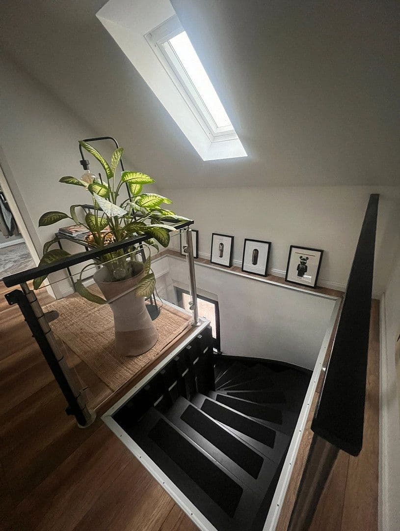 Prenájom domu 100 m², pozemek 160 m², Bödingerstr 27, Köln, Severné Porýnie - Westfálsko Prenájom domu 100 m², pozemek 160 m², Bödingerstr 27, Köln, Severné Porýnie - Westfálsko